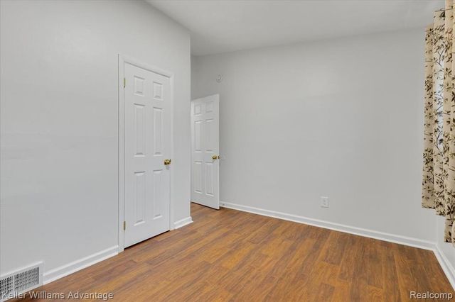 1251 Dufrain Avenue, Pontiac, MI 48342