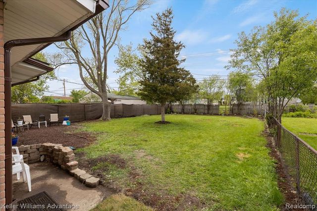 1251 Dufrain Avenue, Pontiac, MI 48342