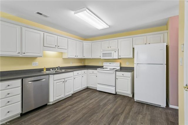 91 Desmonde LN, Williamsburg, VA 23185
