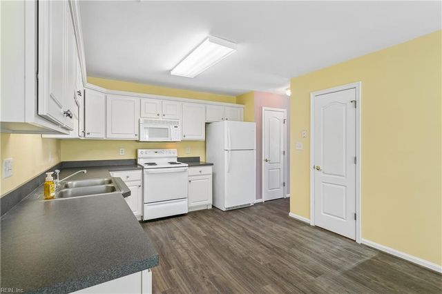 91 Desmonde LN, Williamsburg, VA 23185