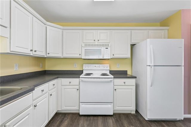 91 Desmonde LN, Williamsburg, VA 23185