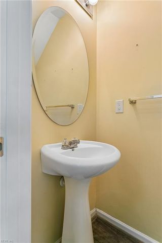 91 Desmonde LN, Williamsburg, VA 23185