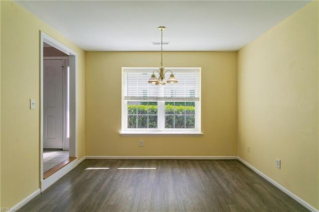91 Desmonde LN, Williamsburg, VA 23185