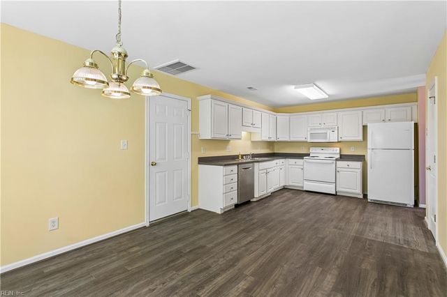 91 Desmonde LN, Williamsburg, VA 23185