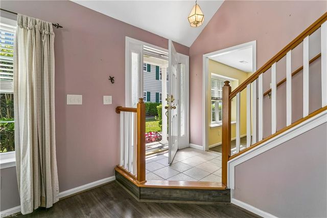 91 Desmonde LN, Williamsburg, VA 23185