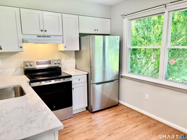 25 Padanaram Road 77, Danbury, CT 06811
