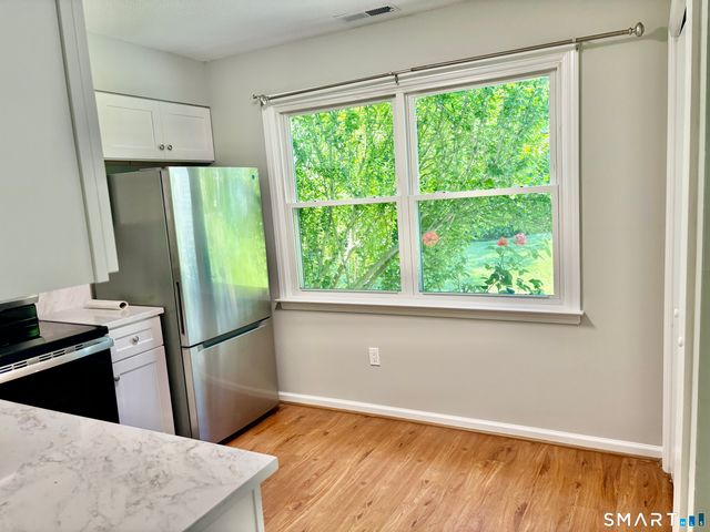 25 Padanaram Road 77, Danbury, CT 06811