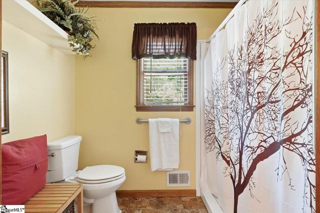 310 Holly Springs Road, Inman, SC 29349