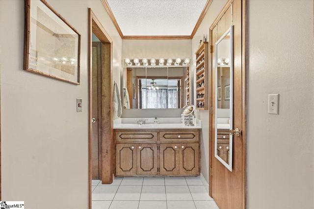 310 Holly Springs Road, Inman, SC 29349