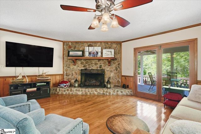 310 Holly Springs Road, Inman, SC 29349