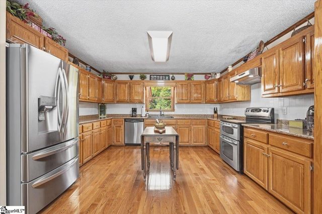 310 Holly Springs Road, Inman, SC 29349