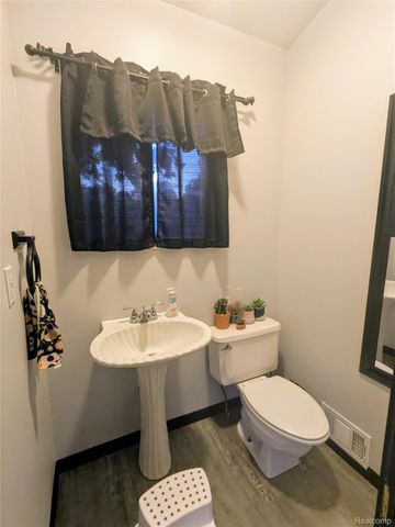 1408 Bowers Road, Lapeer, MI 48446