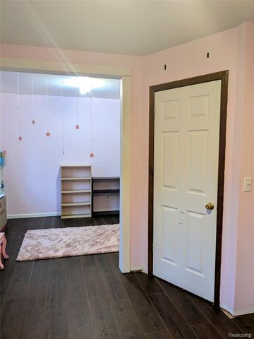 1408 Bowers Road, Lapeer, MI 48446