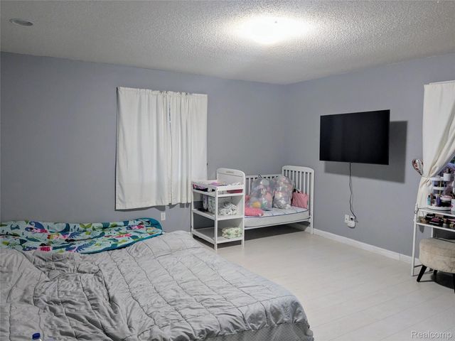 1408 Bowers Road, Lapeer, MI 48446