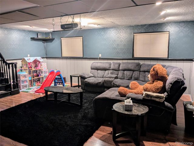 1408 Bowers Road, Lapeer, MI 48446