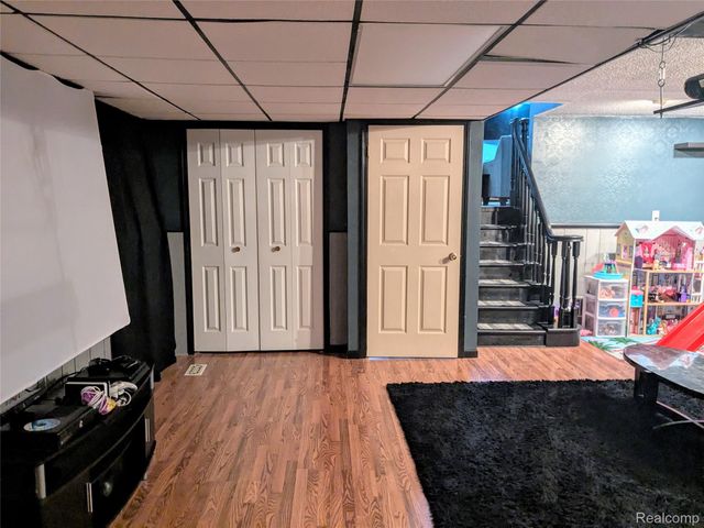 1408 Bowers Road, Lapeer, MI 48446