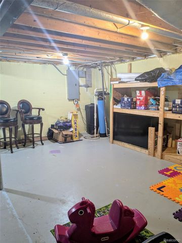 1408 Bowers Road, Lapeer, MI 48446