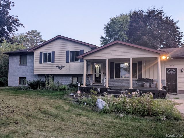 1408 Bowers Road, Lapeer, MI 48446