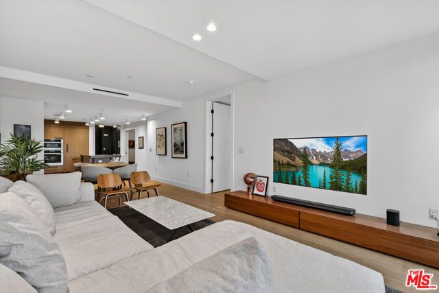 10777 Wilshire Boulevard 208, Los Angeles, CA 90024