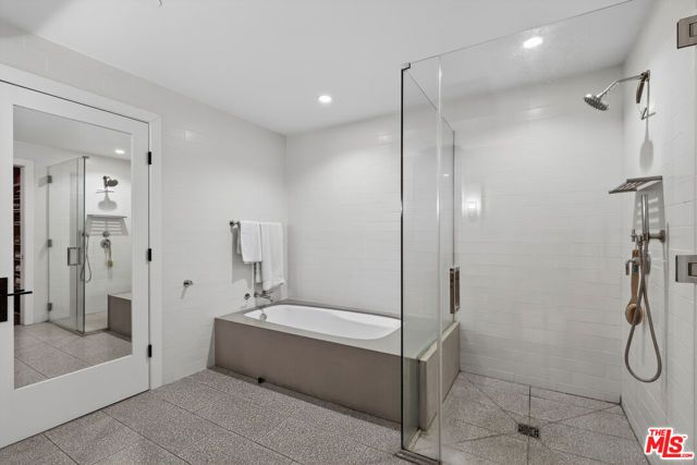 10777 Wilshire Boulevard 208, Los Angeles, CA 90024