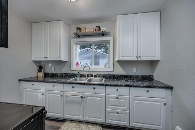 116 N Pine Street, Janesville, WI 53548