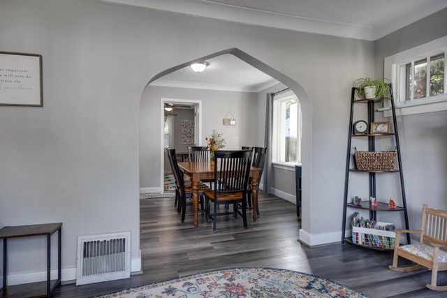 116 N Pine Street, Janesville, WI 53548