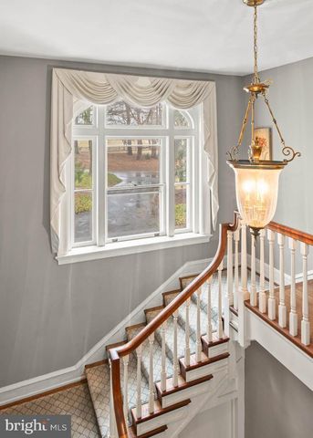 846 MAPLEWOOD RD, Wayne, PA 19087
