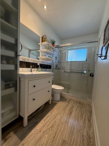 2688 Dudley Drive E B, West Palm Beach, FL 33415