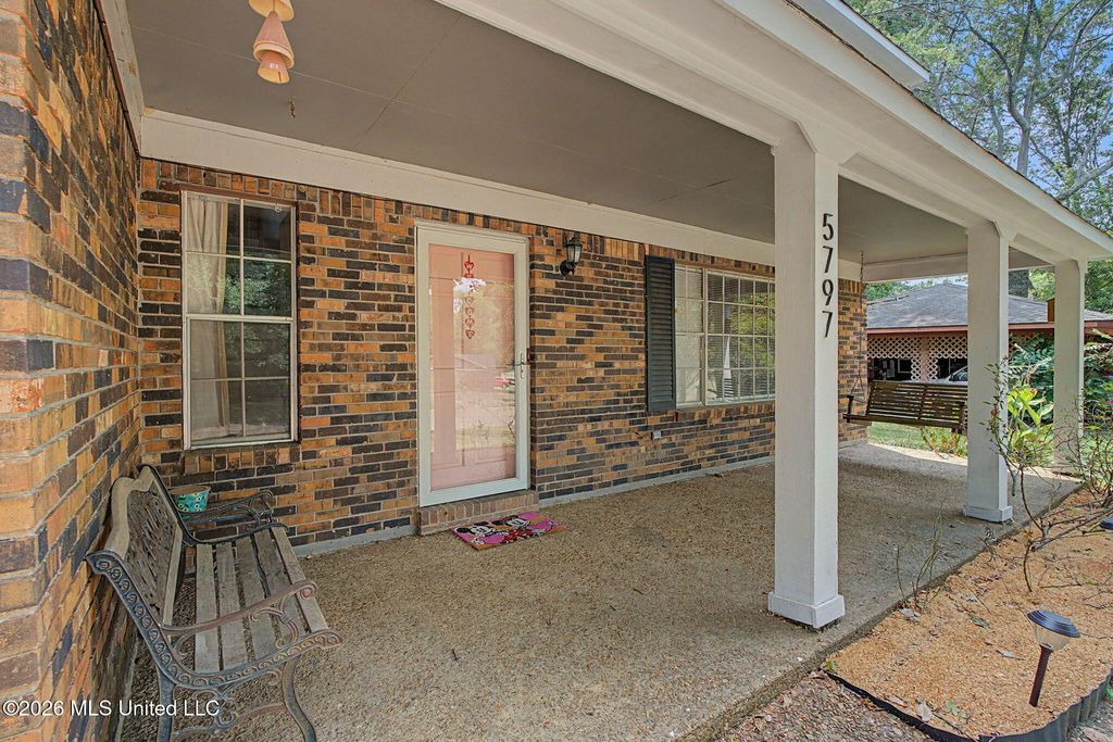 5797 Redbud Cove, Horn Lake, MS 38637 — photo 5
