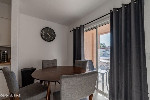 1564 N Paseo La Tinaja, Green Valley, AZ 85614