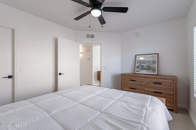 1564 N Paseo La Tinaja, Green Valley, AZ 85614