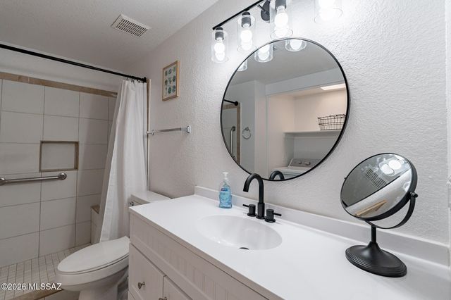 1564 N Paseo La Tinaja, Green Valley, AZ 85614