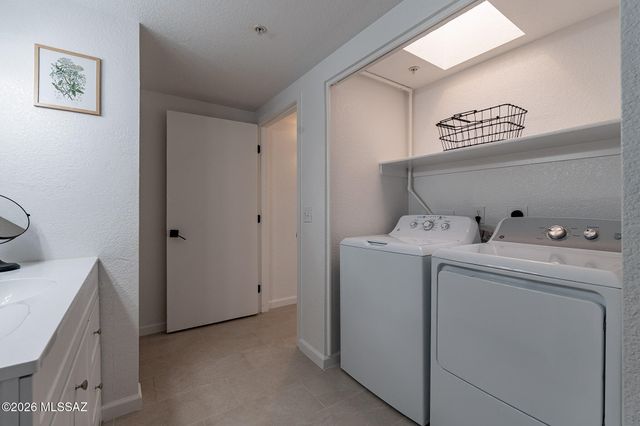 1564 N Paseo La Tinaja, Green Valley, AZ 85614