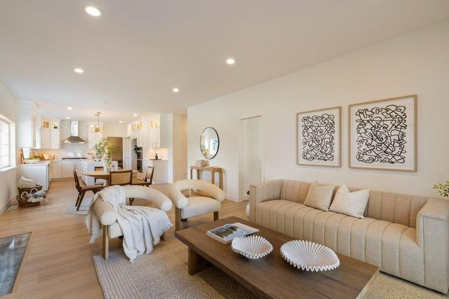 10496 S Stelling Road, Cupertino, CA 95014