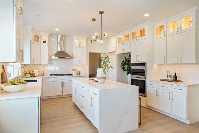 10496 S Stelling Road, Cupertino, CA 95014
