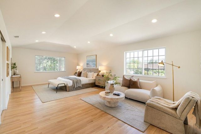 10496 S Stelling Road, Cupertino, CA 95014