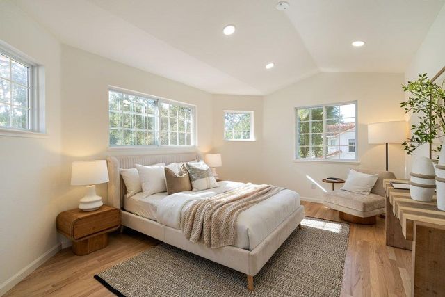 10496 S Stelling Road, Cupertino, CA 95014