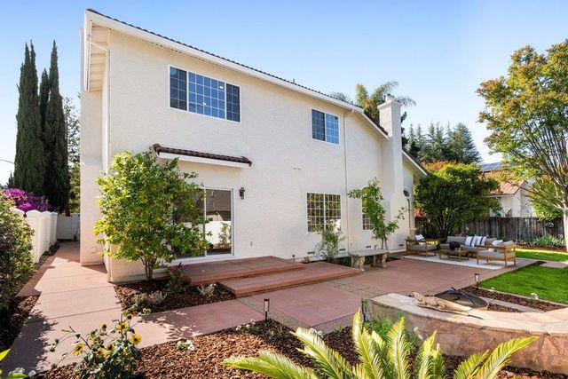 10496 S Stelling Road, Cupertino, CA 95014