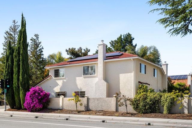 10496 S Stelling Road, Cupertino, CA 95014