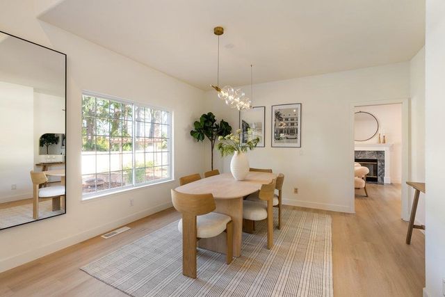 10496 S Stelling Road, Cupertino, CA 95014