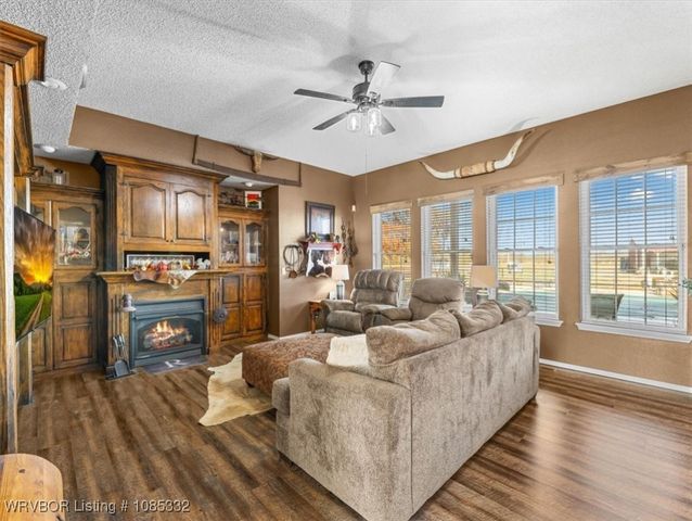 15562 State Highway 83, Howe, OK 74940