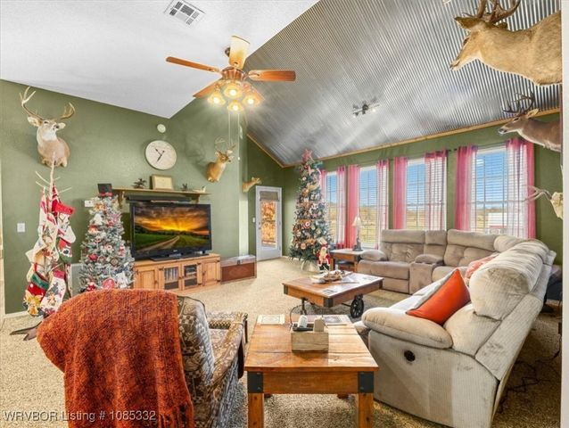 15562 State Highway 83, Howe, OK 74940