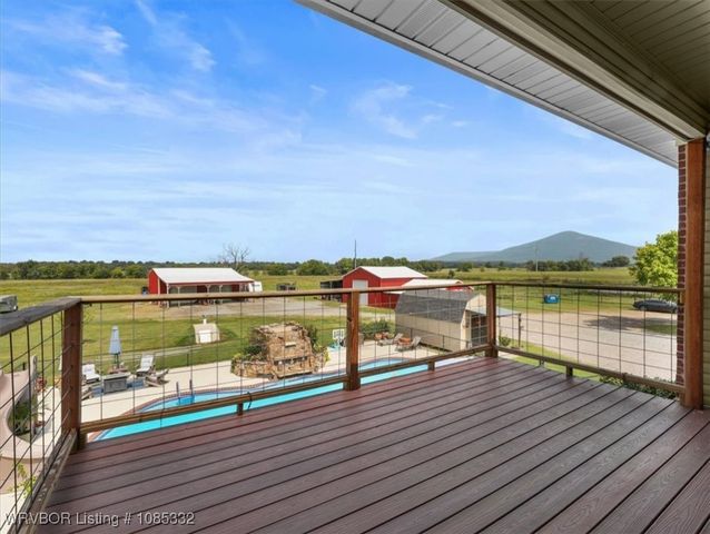 15562 State Highway 83, Howe, OK 74940