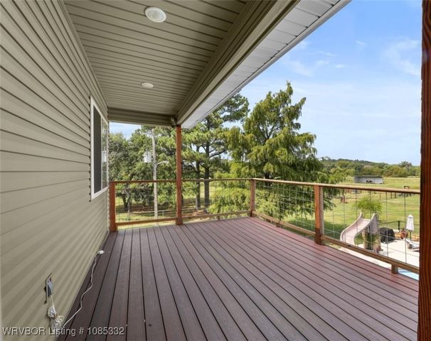 15562 State Highway 83, Howe, OK 74940