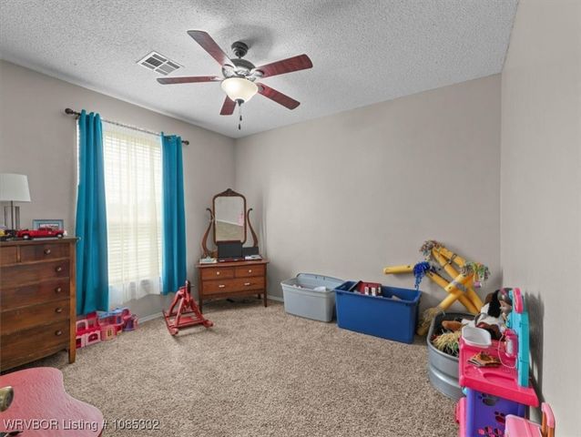 15562 State Highway 83, Howe, OK 74940