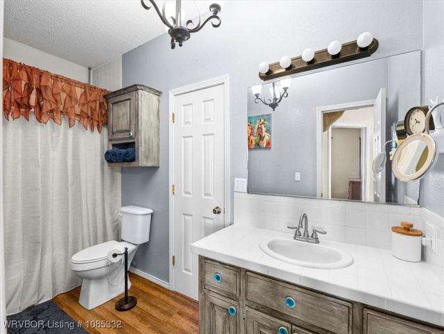 15562 State Highway 83, Howe, OK 74940