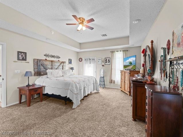 15562 State Highway 83, Howe, OK 74940