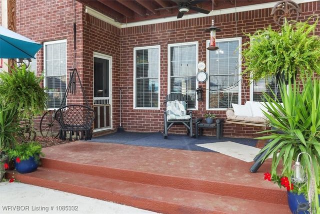 15562 State Highway 83, Howe, OK 74940