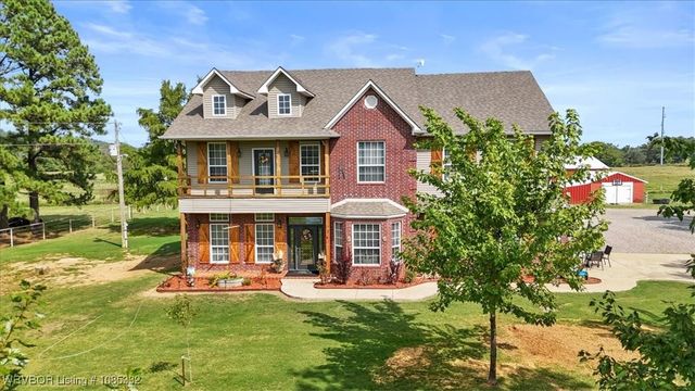 15562 State Highway 83, Howe, OK 74940