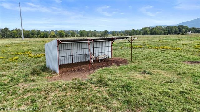 15562 State Highway 83, Howe, OK 74940